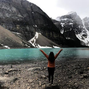 Meet your Posher, Claudia elisa